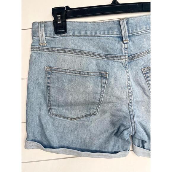 Gap Sexy Boyfriend Destructed Light Wash Distressed Cuffed Shorts Size 28 - Picture 7 of 12